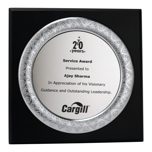 Trophie - Size : 9"*9" 