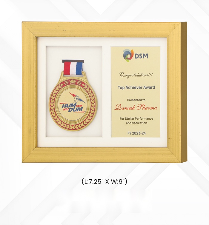 [63756] Mementos & Plaques with box